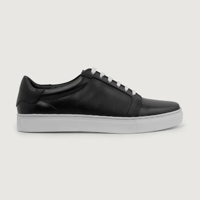 Carter Runn Black Leather Sneakers